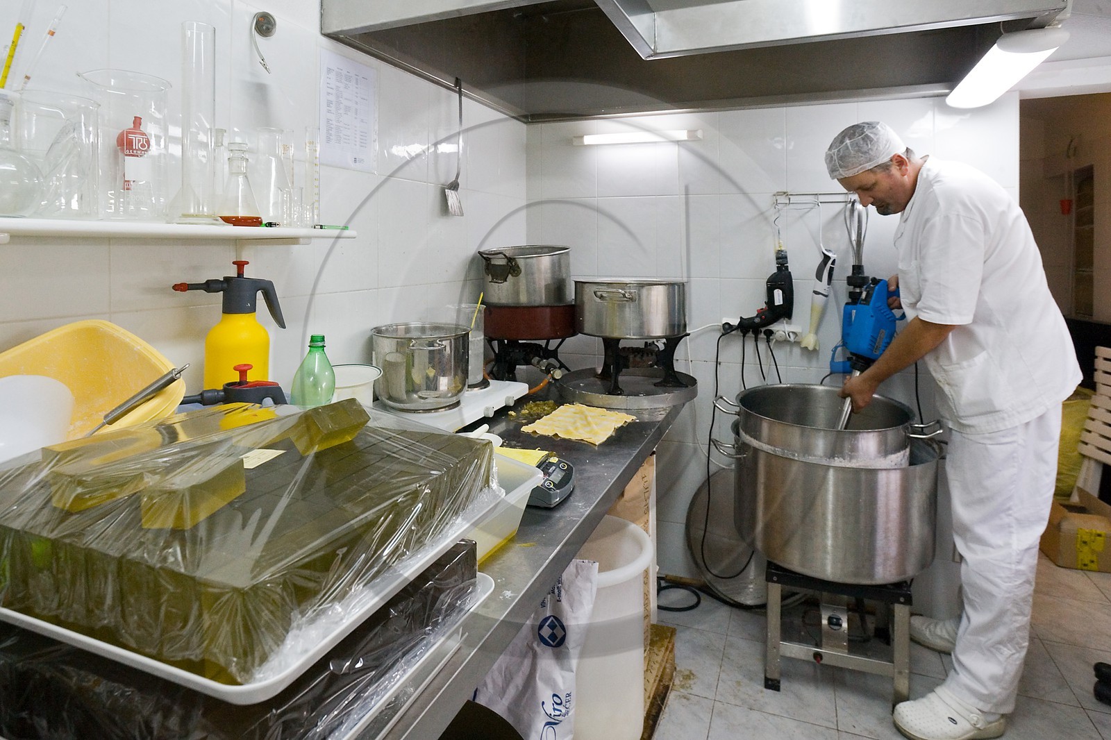 Postira - Brac Fini Saponi, Fabrique de Savon à l'huile d'olive