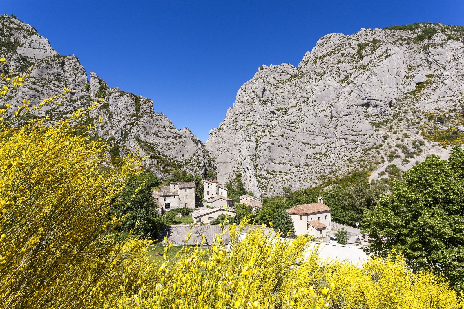 vallée du Buëch, village de Sigottier