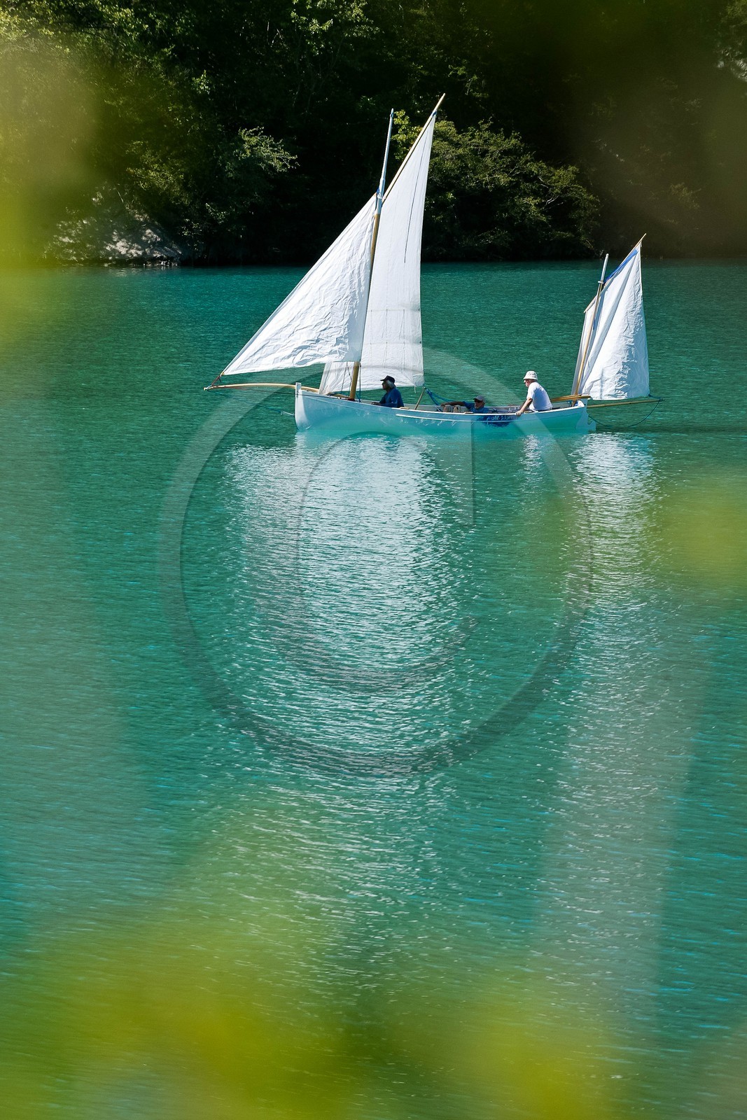 Lac de Serre-Ponçon, Rassemblement Vieux Gréements sur le Lac de Serre-Ponçon, , Rencontre de Voiles traditionnelles Lac de Serre-Ponçon, Rassemblement Vieux Gréements sur le Lac de Serre-Ponçon, , Rencontre de Voiles traditionnelles
