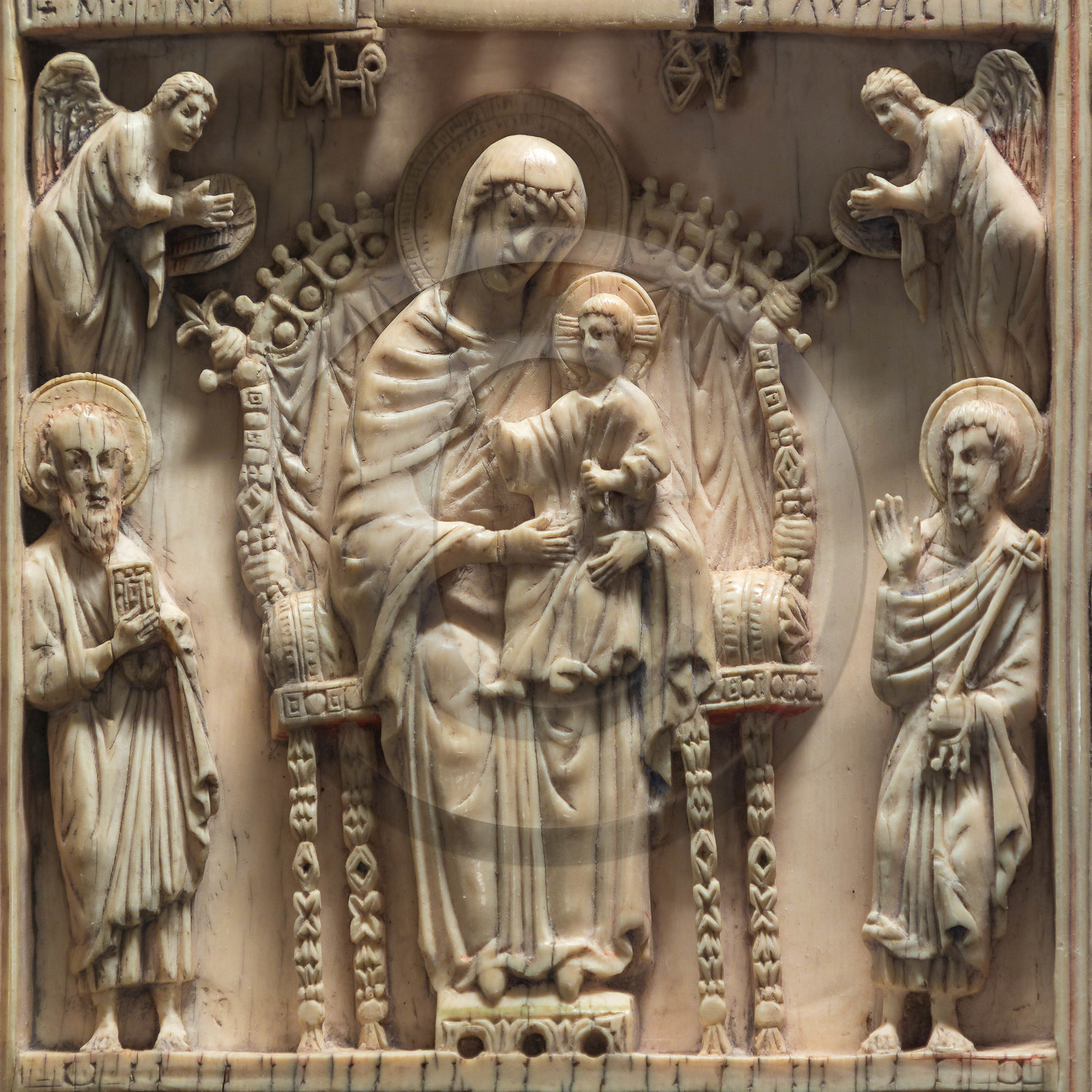 Diptyque en ivoire du XIIe siècle d’inspiration byzantin