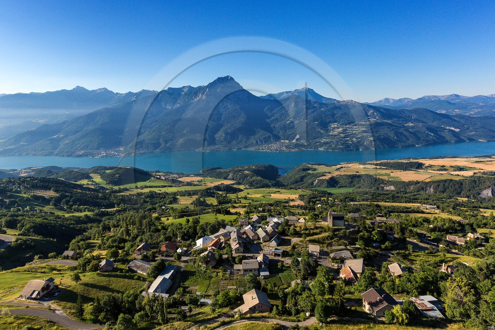 Lac de Serre-Ponçon, Saint-Appolinaire