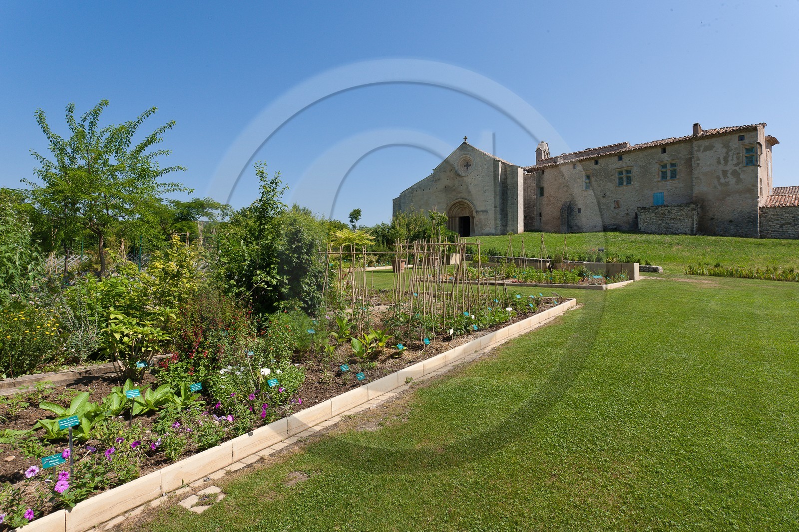 Prieuré Notre-Dame de Salagon et les jardins
