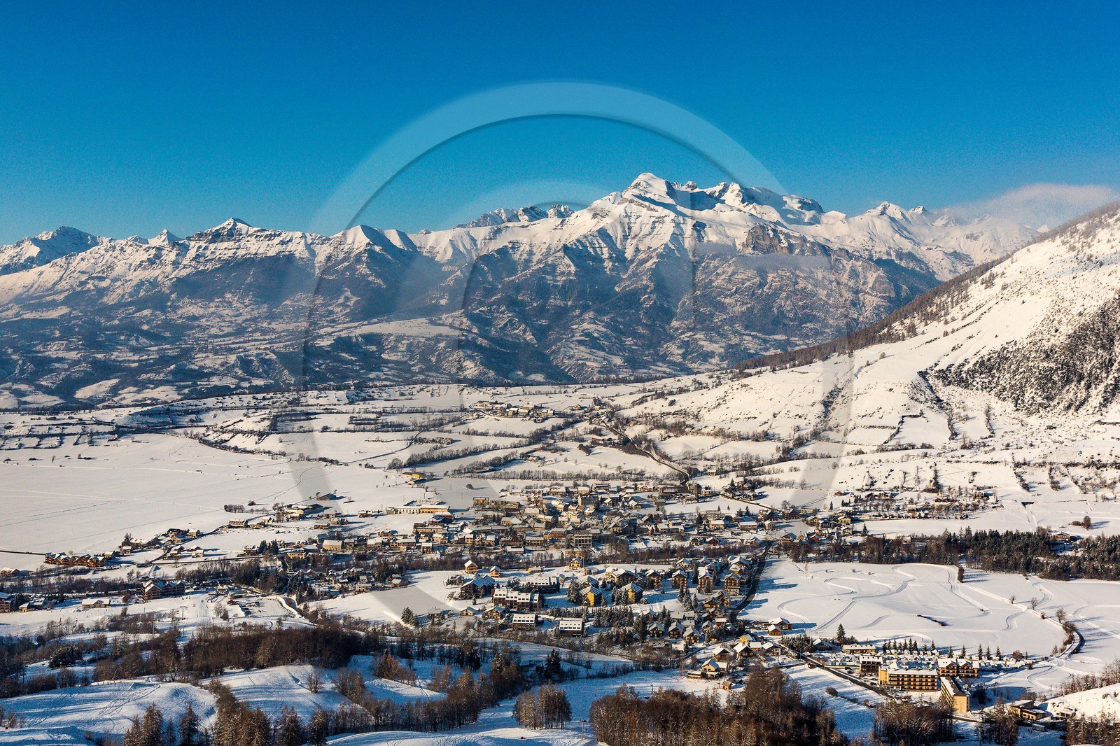 Vallée du Champsaur, station village d'Ancelle