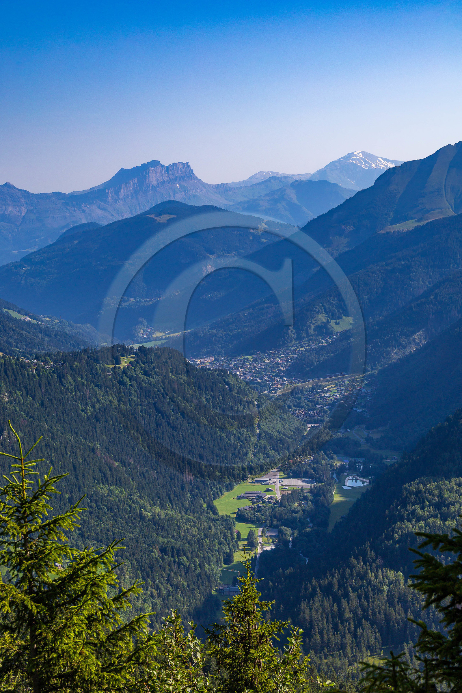 Val Montjoie,