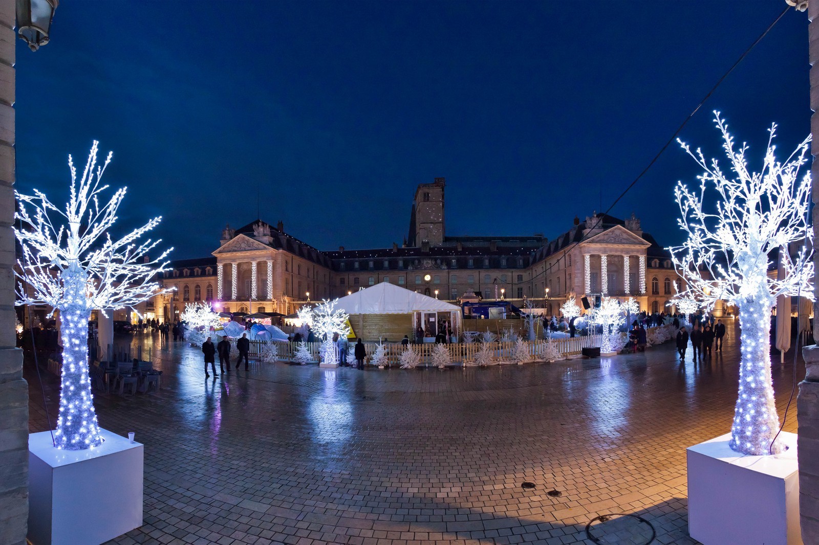Une véritable station de sports d’hiver éphémère, un Noël extraordinaire à Dijon