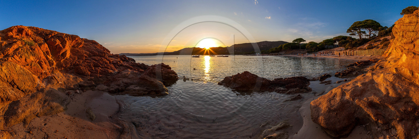 Porto-Vecchio, coucher de soleil sur les plages de Palombaggia