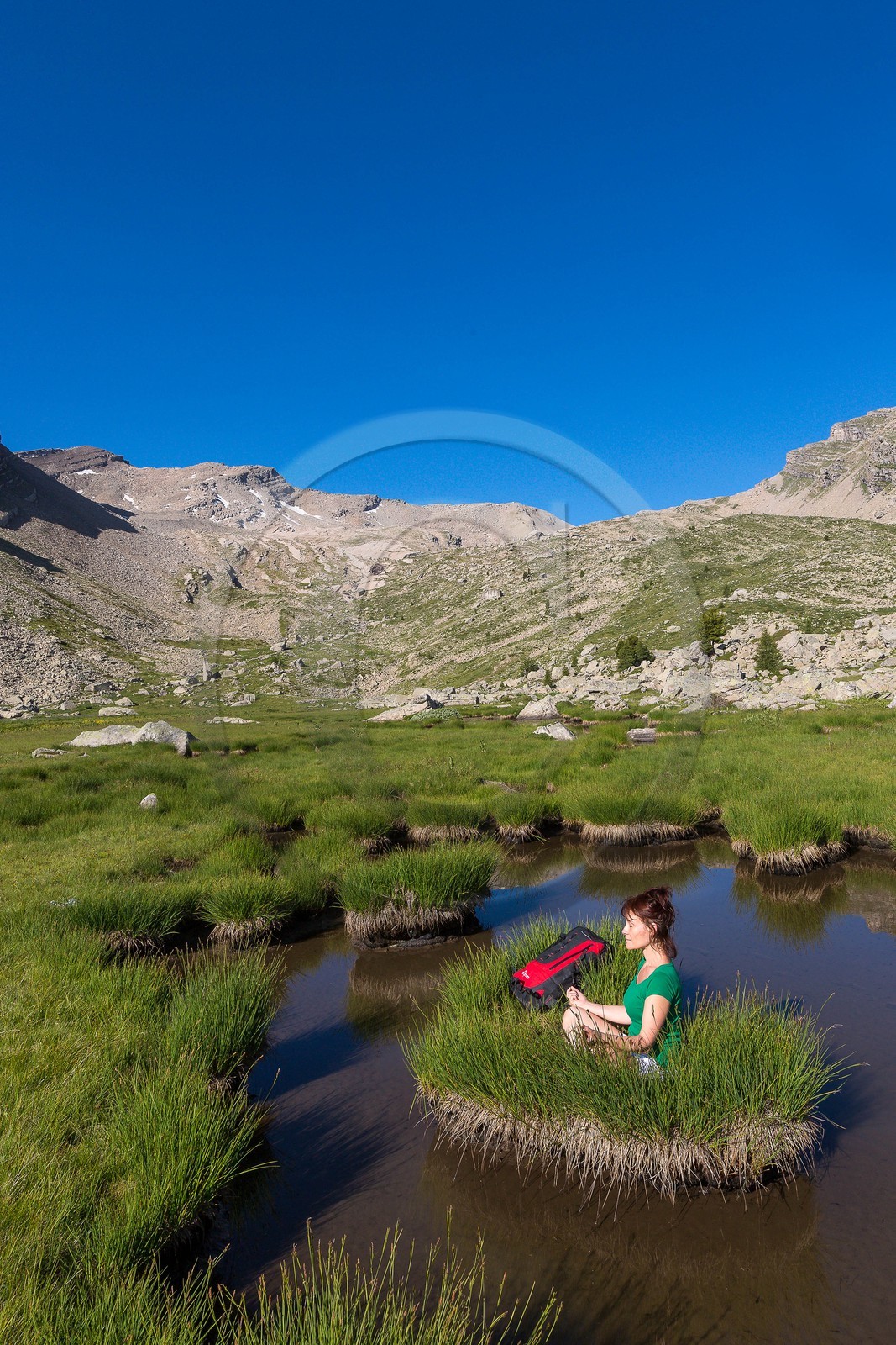 Vallon du Laverq, lac et tourbière Les Eaux-Tortes