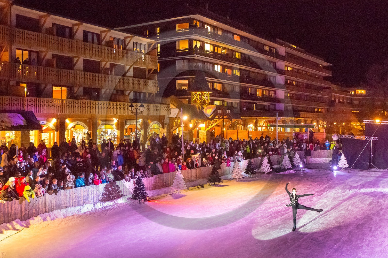 Praloup, Spectacle sur Glace Patin'Air