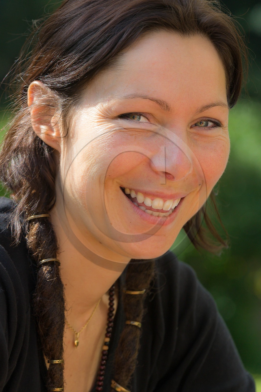 Carole Prost cultive du safran qui ensoleille ses créations