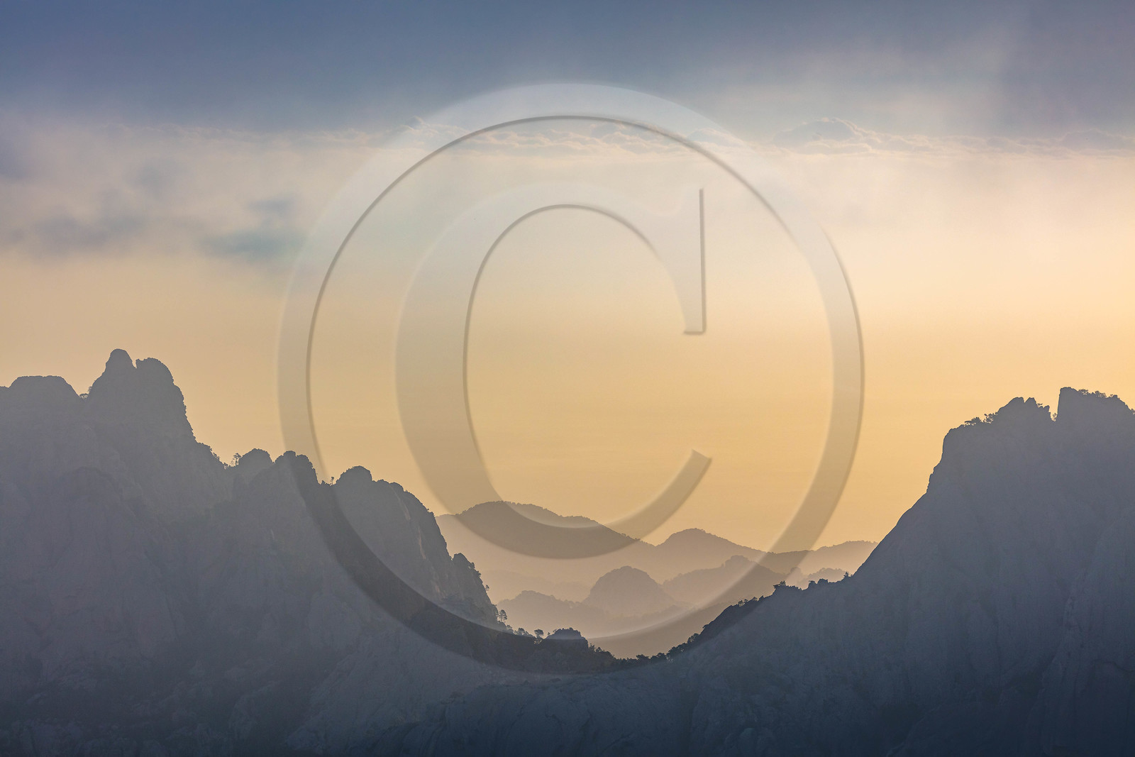 Les Aiguilles de Bavella (forchi di Bavedda )