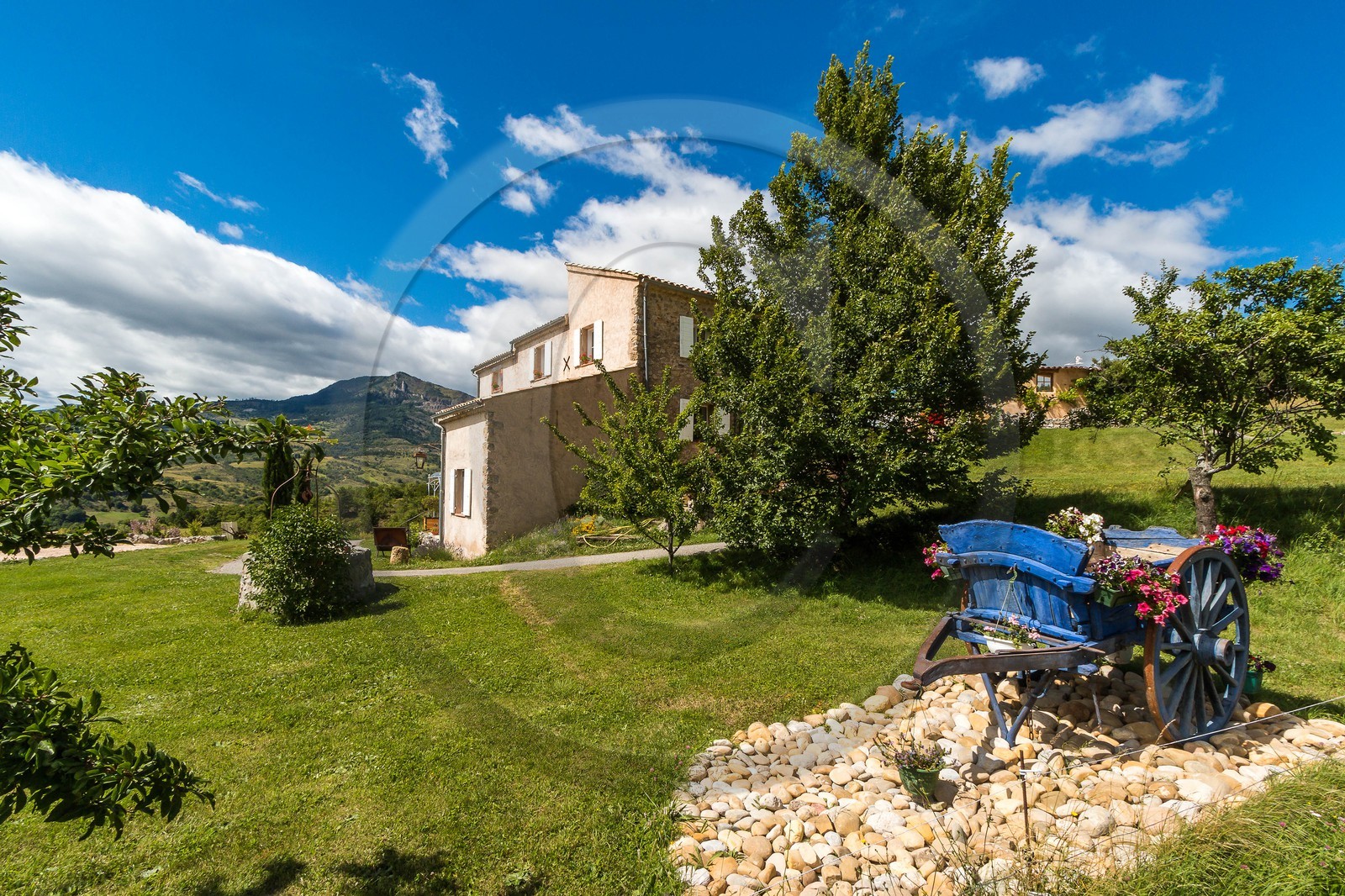 vallée des Duyes, Thoard, Gîte Campagne Toge