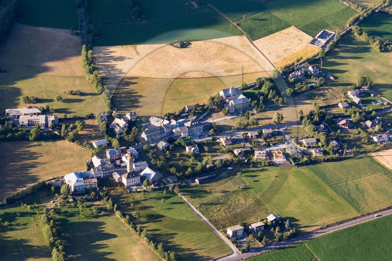 Faucon-de-Barcelonnette, tour de l'horloge